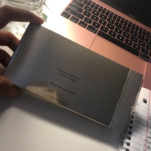 KEVYN AUCOIN- The Neo-Limelight Highlighter